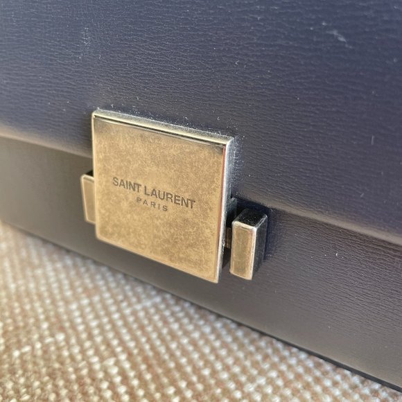 Yves Saint Laurent medium Bellechasse crossbody / Deep Marine YSL PLB482051-1217 - Picture 16 of 16